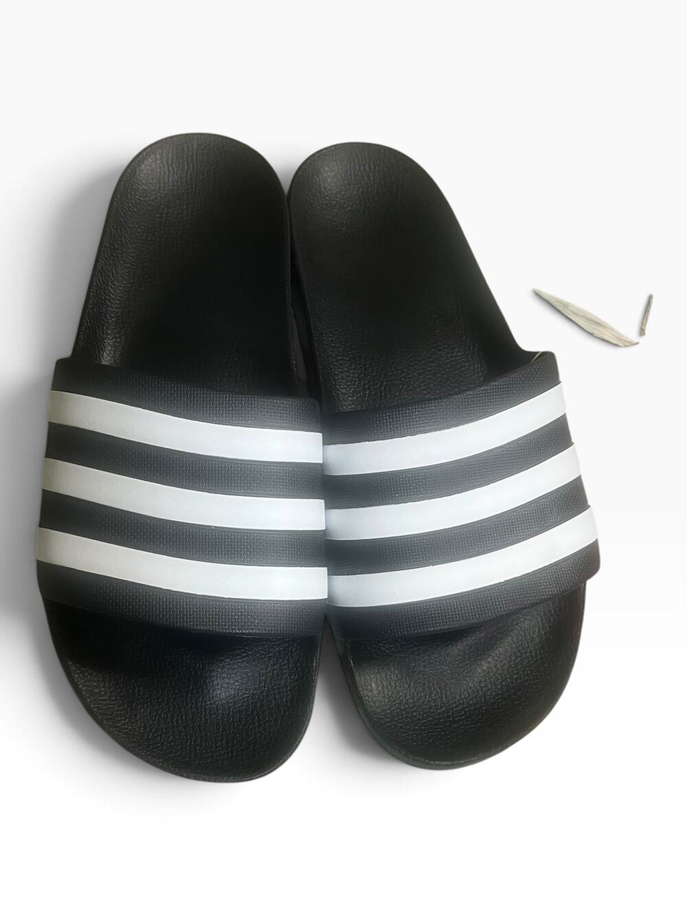 Adidas Adilette Aqua Men's Black and White Slides Size 11 NWT